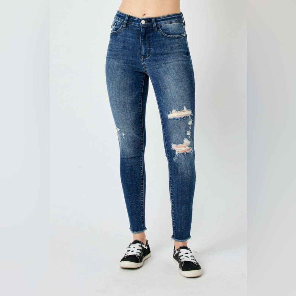 Judy Blue Full Size  High Waist Distressed Skinny Jeans